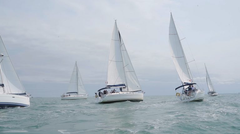 Teambuilding à La Voile à La Rochelle pour les magasin Leclerc